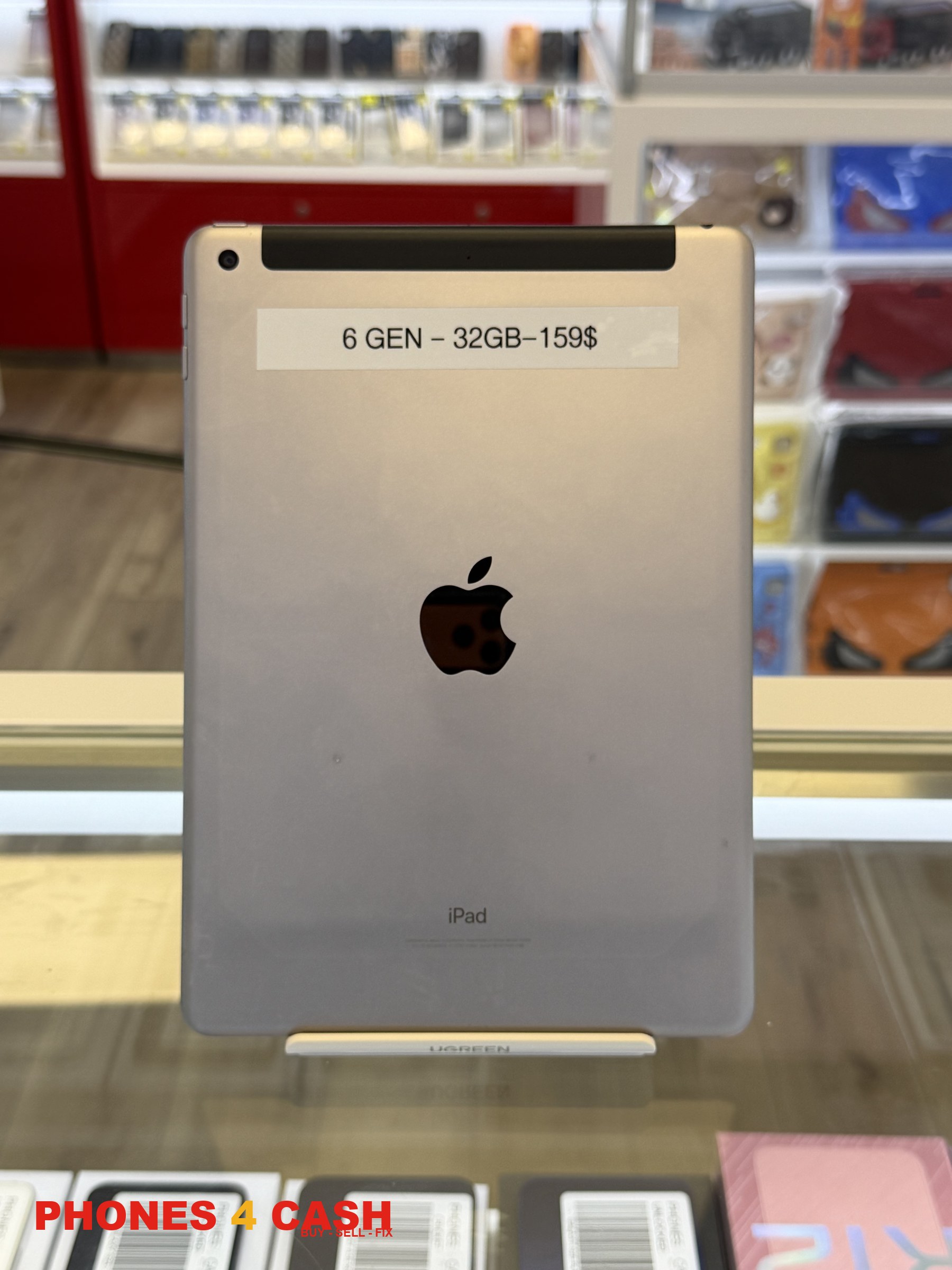 iPad (6th Gen) - 32GB Wi-Fi + Cellular - photo 1