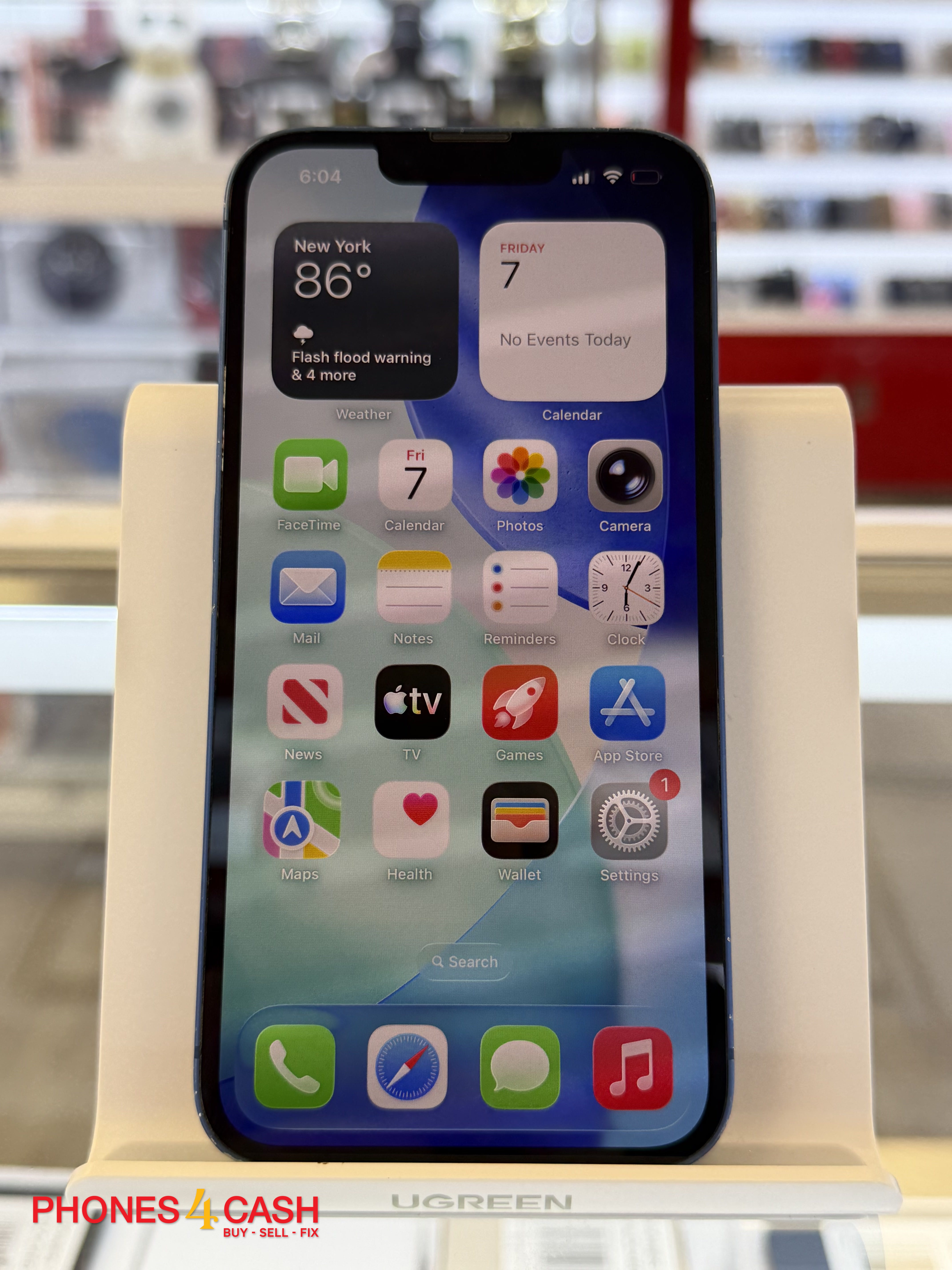 iPhone 13 - 128GB Blue (Unlocked) - photo 2