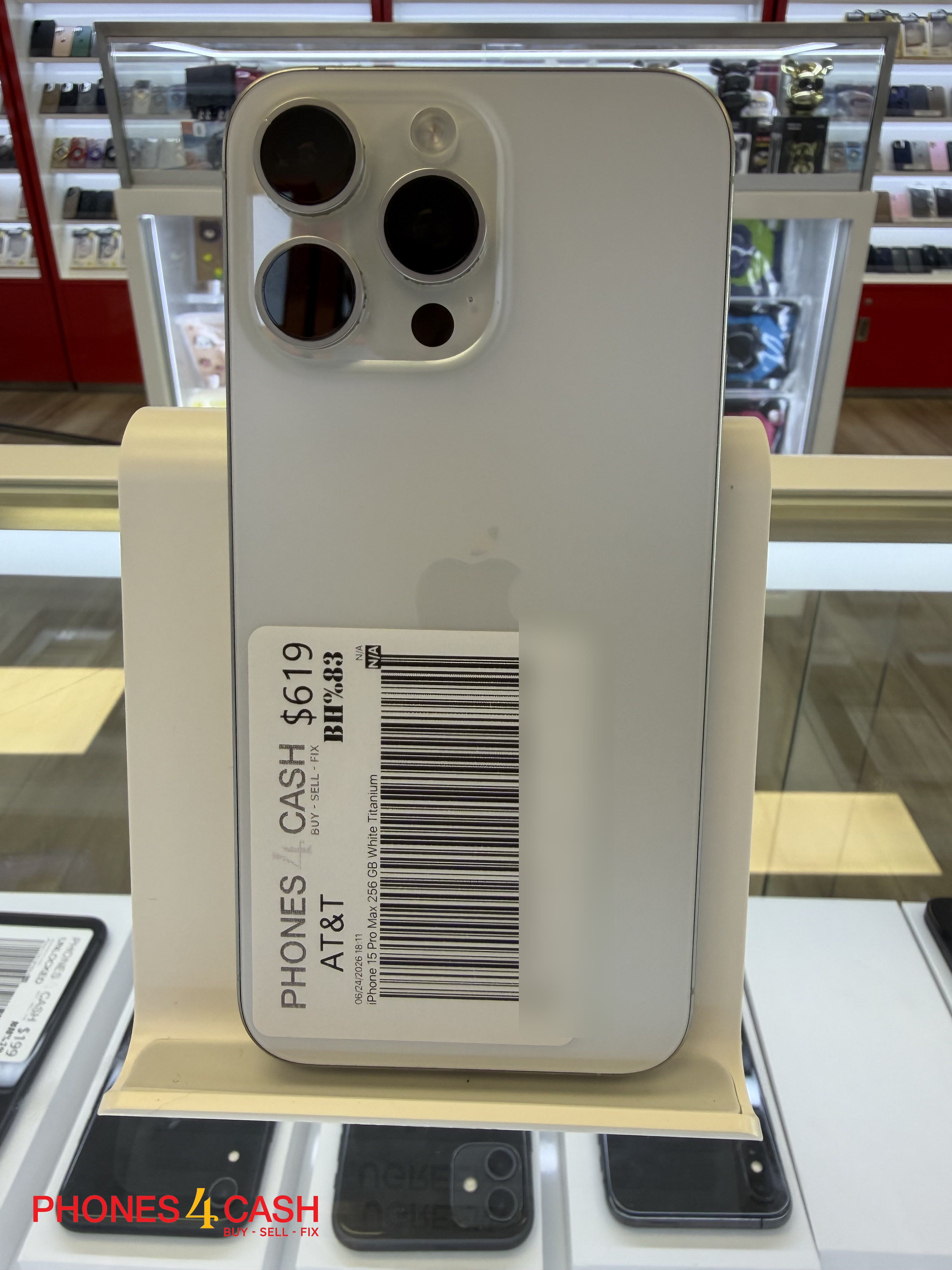 iPhone 15 Pro Max - 256GB White Titanium (AT&T)