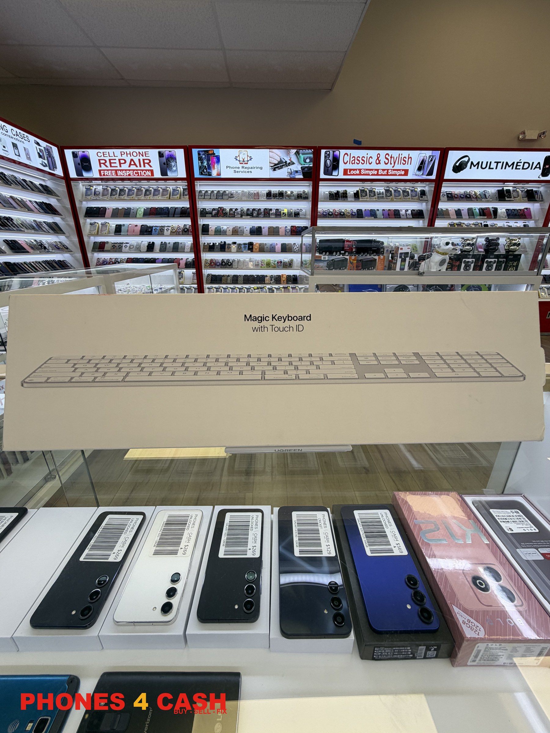 Apple Magic Keyboard with Touch ID and Numeric Keypad (USB-C) - White Keys
