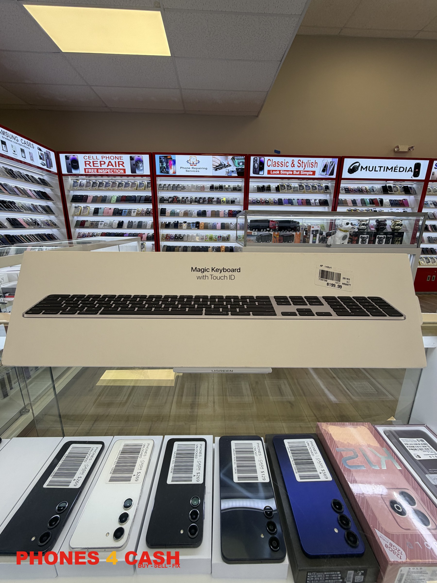 Apple Magic Keyboard with Touch ID and Numeric Keypad (USB-C) - Black Keys