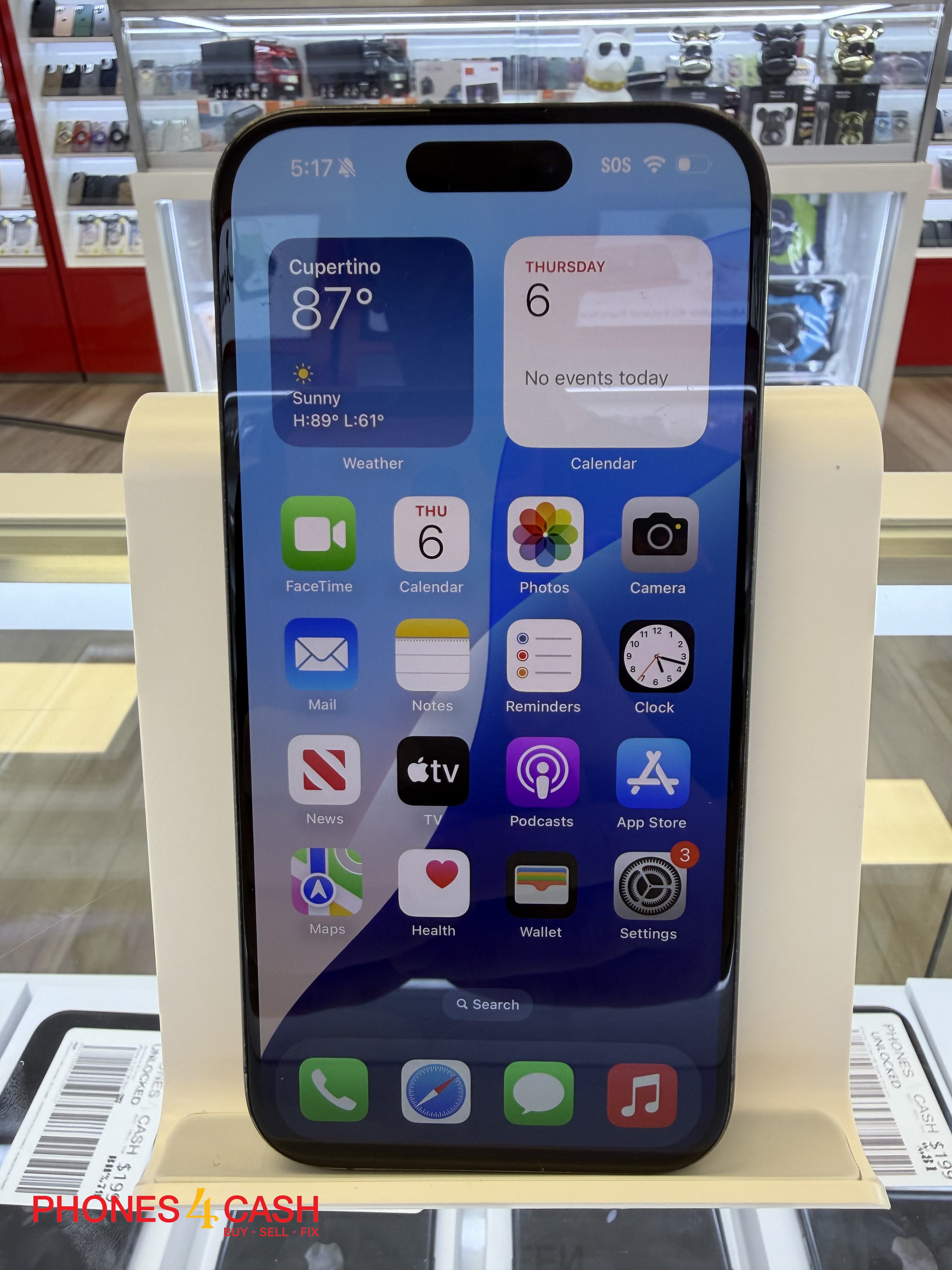iPhone 15 Pro - 256GB Black Titanium (AT&T / Cricket) - photo 2