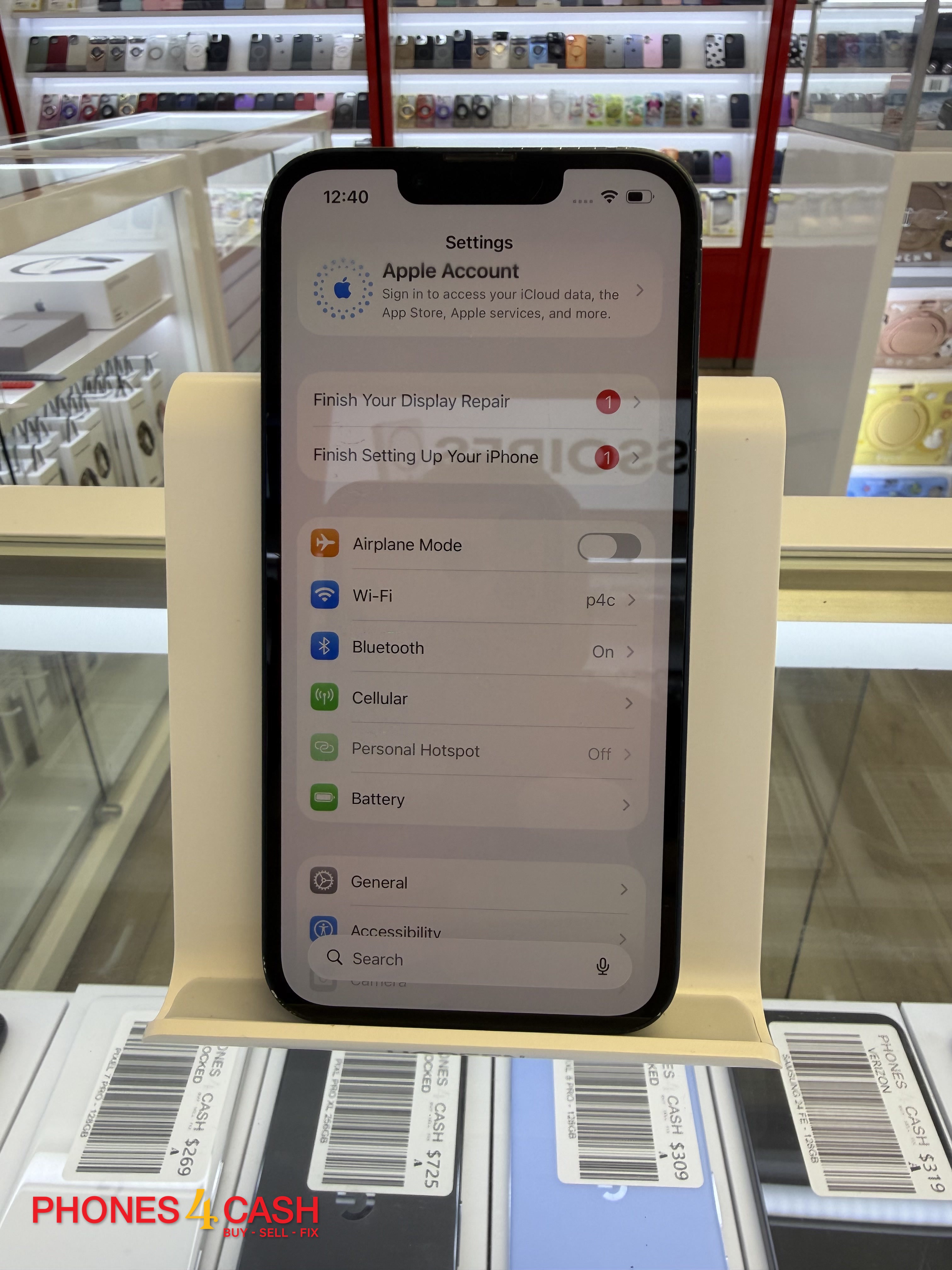 iPhone 13 - 128GB Midnight (Unlocked) - photo 2