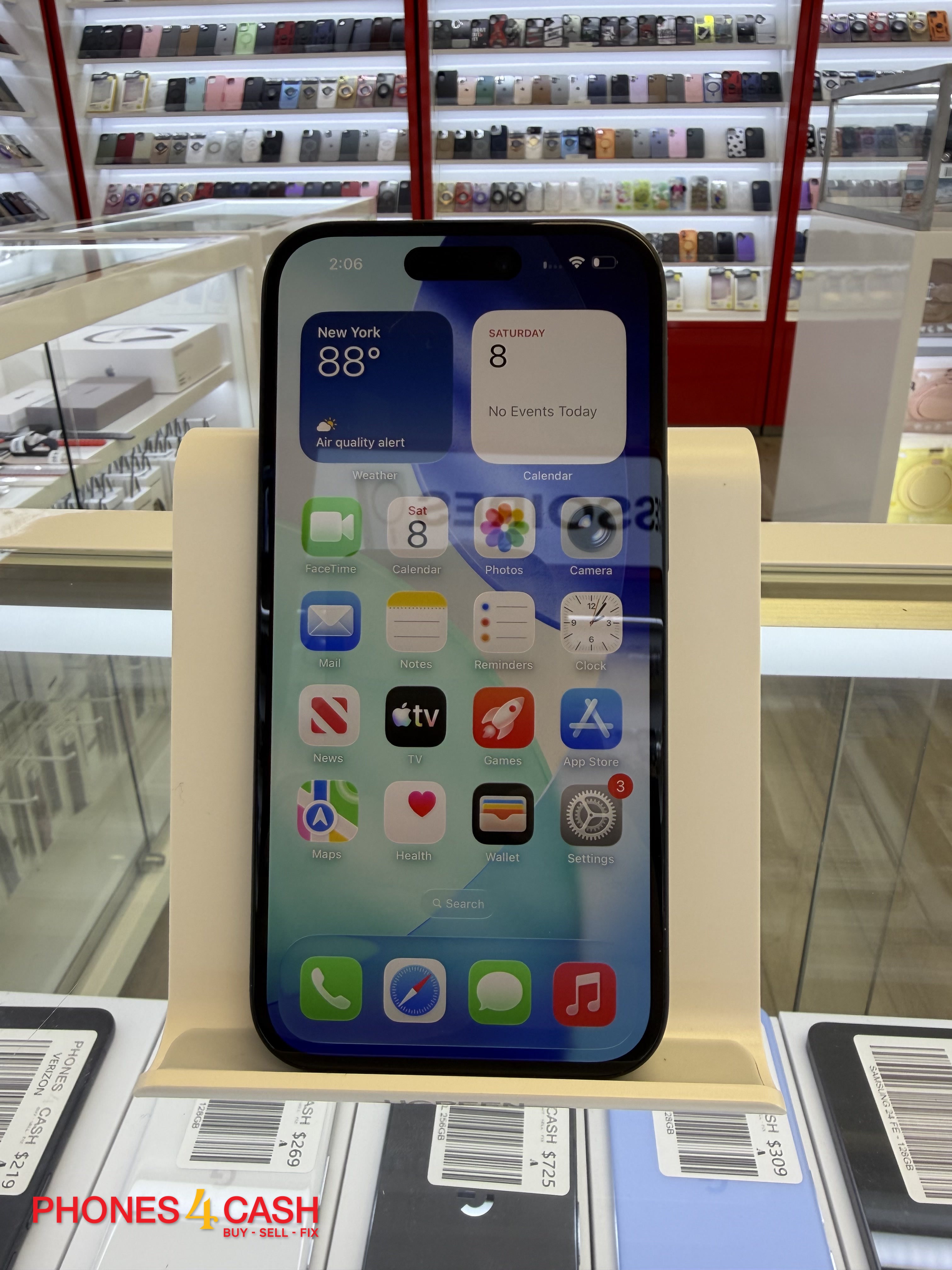 iPhone 15 - 256GB Black (Unlocked) - photo 2
